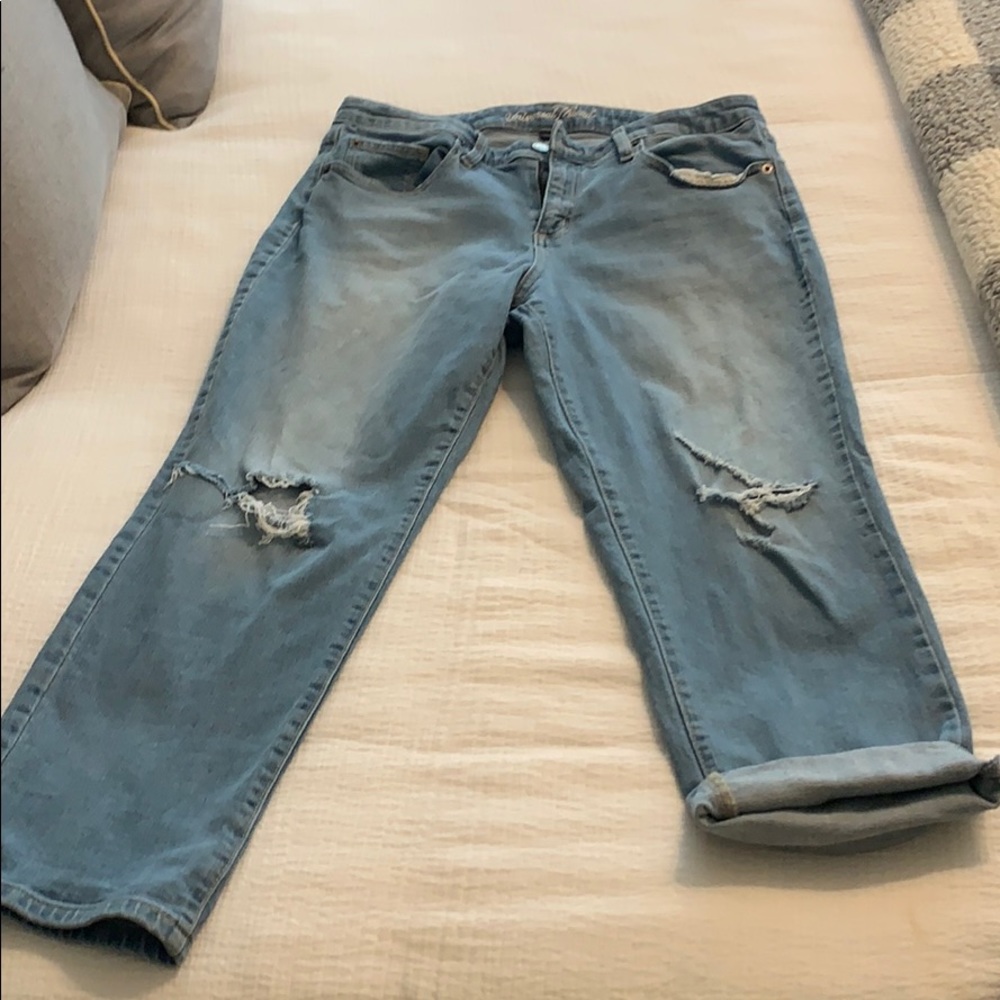 Universal Threads size 12 crop Jeans